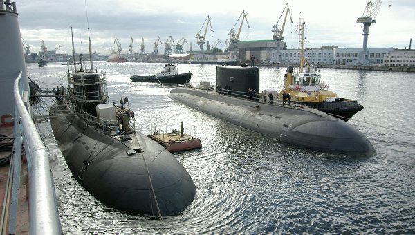 http://a392.idata.over-blog.com/4/22/09/08/Asia/Vietnam/Vietnam-navy/Project-636-Kilo-class-submarine.jpg